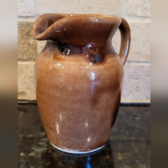 Cute Two Tone Brown Creamer Pitcher-John Barrow Pottery 1985 - Picture 2 of 13